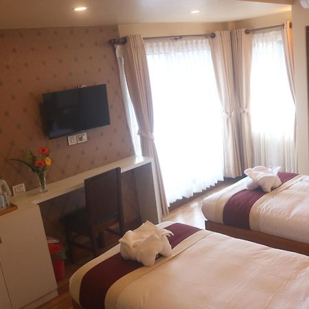 Hotel Family Ties Pvt. Ltd. Katmandu Eksteriør bilde
