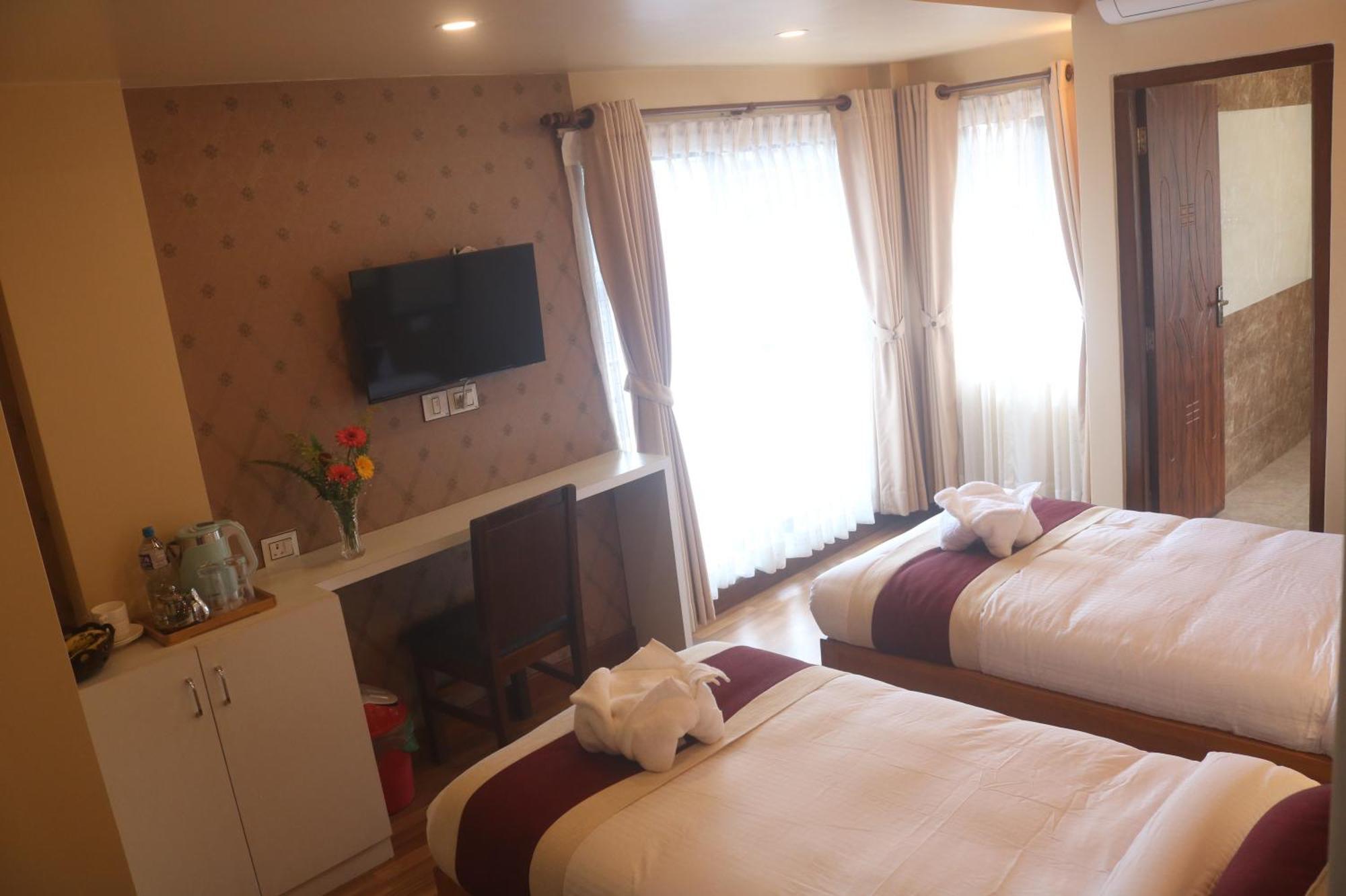 Hotel Family Ties Pvt. Ltd. Katmandu Eksteriør bilde